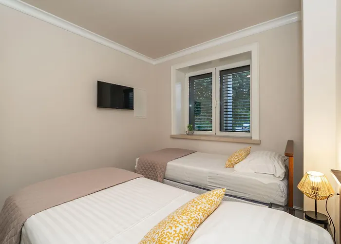 Palo Alto,free Parking * Dubrovnik