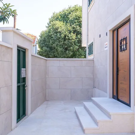 Palo Alto,free Parking *