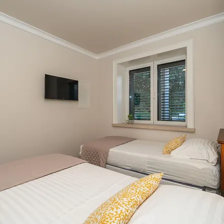 Palo Alto,free Parking * 杜布罗夫尼克